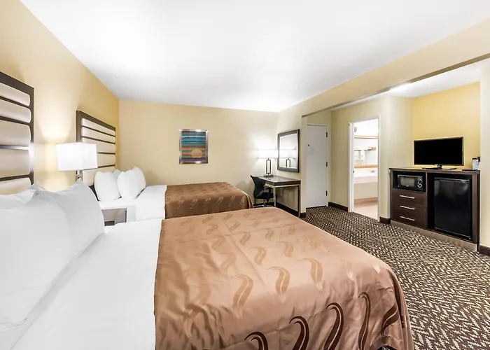 Quality Inn & Suites Capitola By The Sea